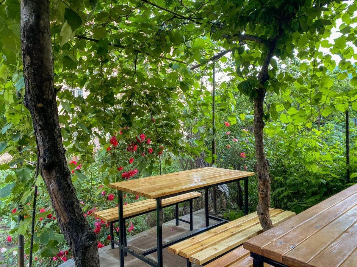 Aregak B&B And Tours Горис Екстериор снимка