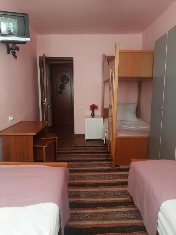 Aregak B&B And Tours Горис Екстериор снимка