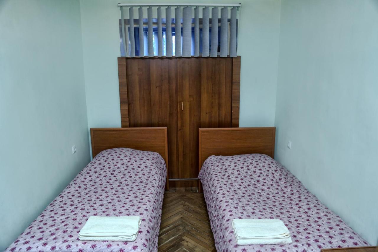 Aregak B&B And Tours Горис Екстериор снимка